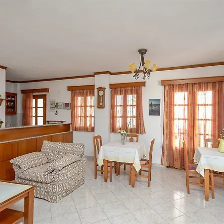 Sun Apartment